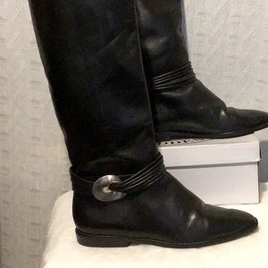 black boots by unisa
